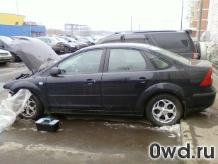 Битый автомобиль Ford Focus