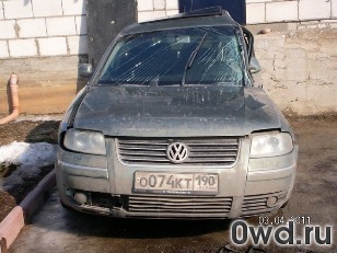 Битый автомобиль Volkswagen Passat